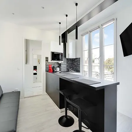 Chic Flat - 1br 2p - * Suresnes